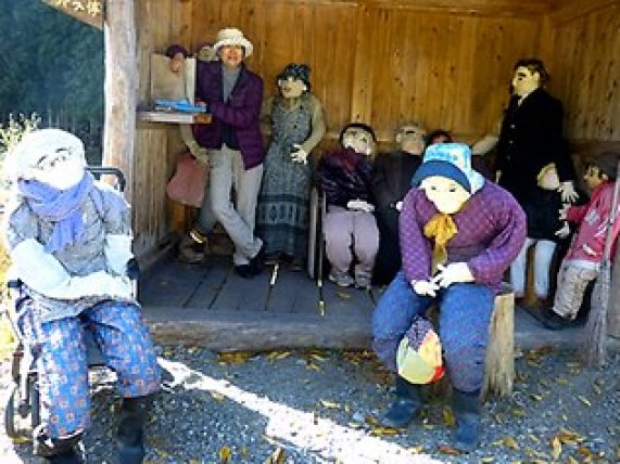 Desa Di Jepang Penghuni nya Boneka