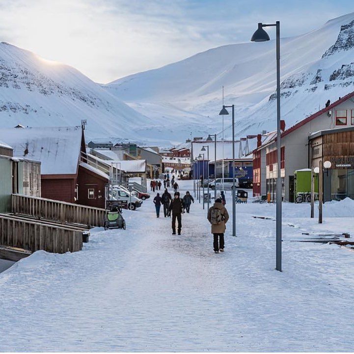 12 Pesona Kepulauan Svalbard yang Indah Banget! 