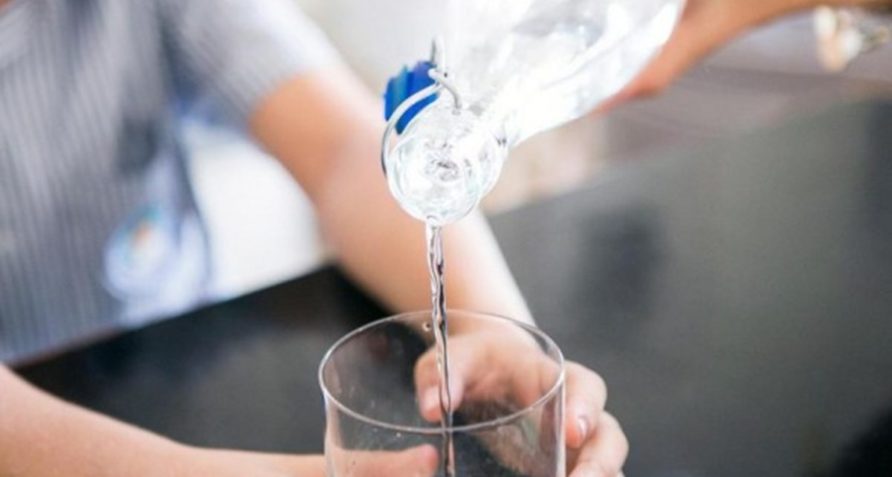 5 Tips agar Rajin Minum Air Putih Setiap Hari