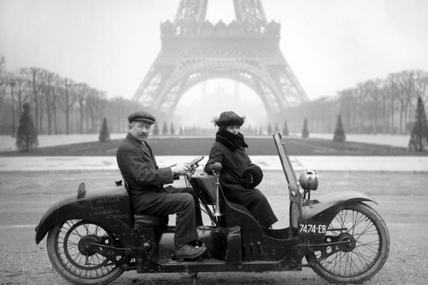 12 Potret Kota Paris 100 Tahun yang Lalu