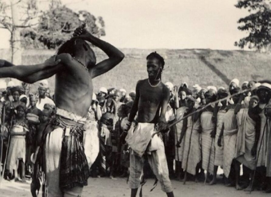 Tradisi Suku Fulani di Mana Mesti Tahan Pukul